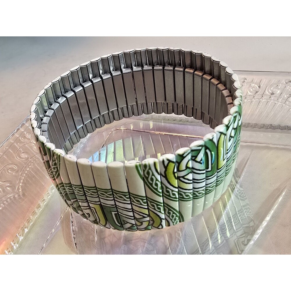 Solvar Celtic Knot Stretch Bracelet Green White Wide Irish Statement Jewelry 916